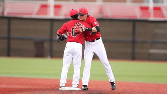 Gavin Kilen and Alex Alicea at second base.