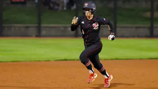 Pickle Winkler runs the bases against Duke
