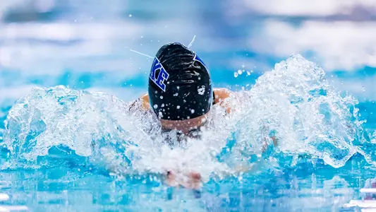 Sarah Foley swimming