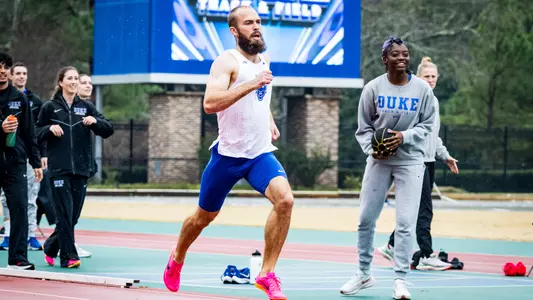 gage knight runs at blue white scrimmage