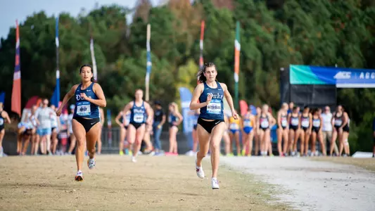 Hattie Reynolds and Thais Rolly at ACC XC Championships
