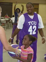 The Lady Frogs spent some time with victims of Hurricane Katrina.
