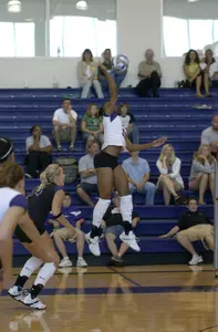 LeMeita Smith had a match-high 12 kills.