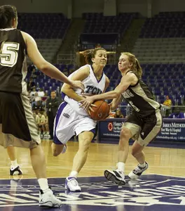 JimAnne Hejny tied a season high with eight points.