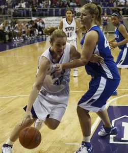 Hanna Biernacka was selected Honorable Mention All-Mountain West Conference.