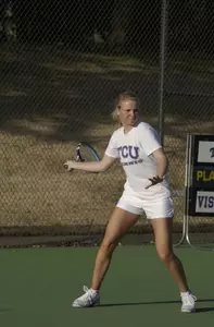 Anna Sydorska recorded her ninth consecutive singles win at the No. 1 position on Wednesday