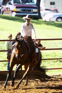Kindel Huffman tied Carrie von Uhlit for the high score in the horsemanship event out of 32 riders