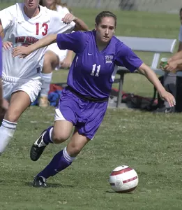 Lizzy Karoly posted four goals against Dallas Baptist.