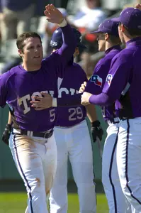 Clint Arnold have four hits in the game.