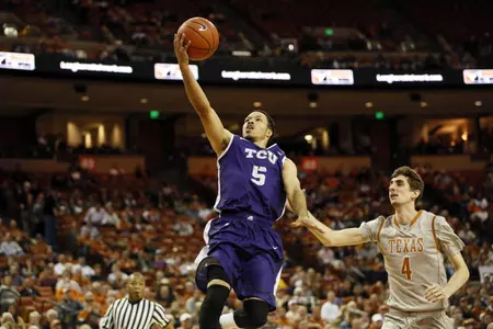 Kyan Anderson scored a game-high 28 points