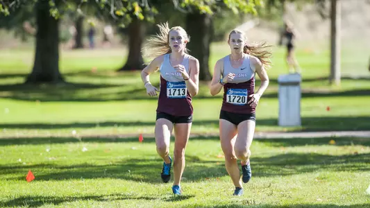 Jessica Bailey, Emily Pittis