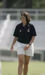 Head coach Laura Kerrigan will welcome nine newcomers to the roster in 2006.