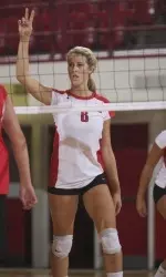 Shafer's nine kills and 11 digs helped the Pack outlast UNCW Friday night.