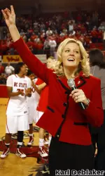 Head coach Kellie Harper