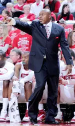 Head coach Sidney Lowe