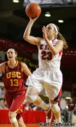 Marissa Kastanek scored 16 points in the 76-74 loss to Clemson