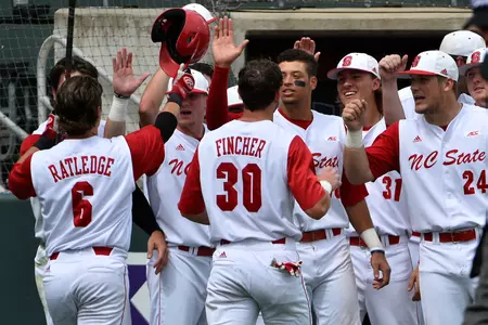 Logan Ratledge, team plate celebration