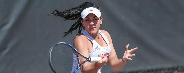 No. 27 Women's Tennis Defeats Syracuse  Image