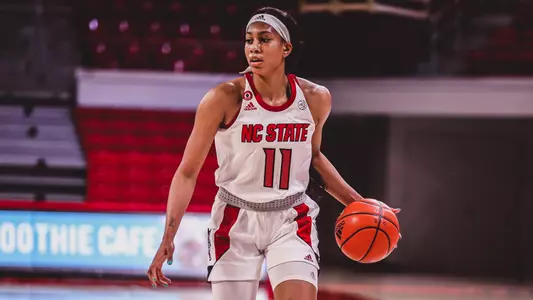 Jakia Brown-Turner Dribble