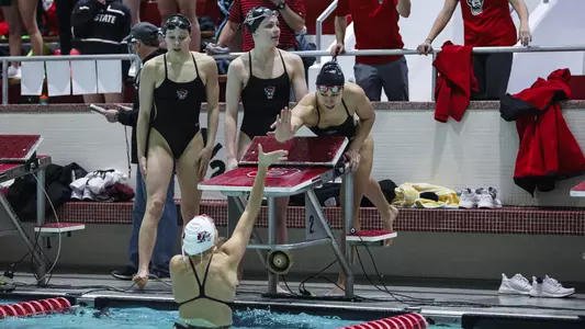 WSWIM Team High Fives 2021