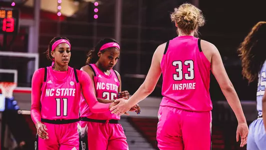 Jakia Elissa High Five