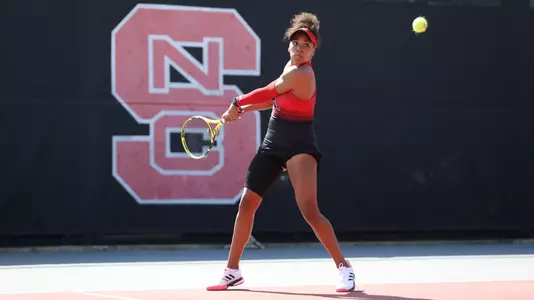 Jaeda Daniel Backhand
