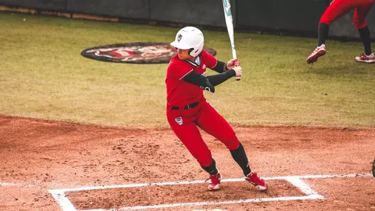 taty forbes hitting