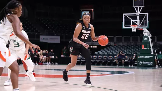 Kayla Jones Dribble Miami 2022
