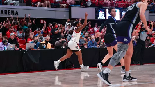 Diamond Johnson Celly NCAAT R32 2022