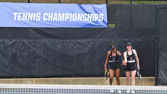 Jaeda Nell NCAA Championships Sign