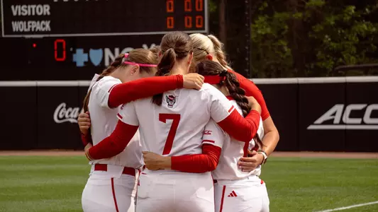 Pregame small group huddle vs Duke 4/25/25