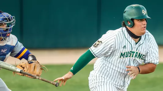 Joe Yorke runs to first base.