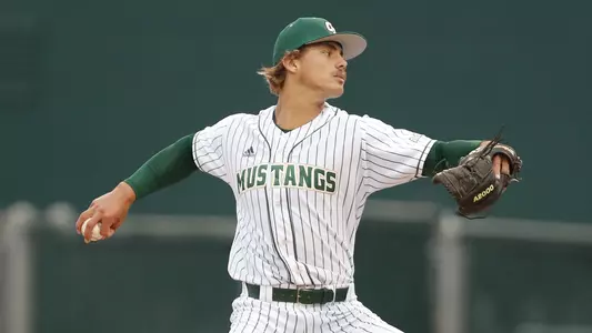 Drew Thorpe pitches against Cal State Fullerton.