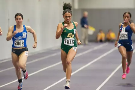 Jadyn Snaer, 200-meter, 1-27-23, UW Invitational