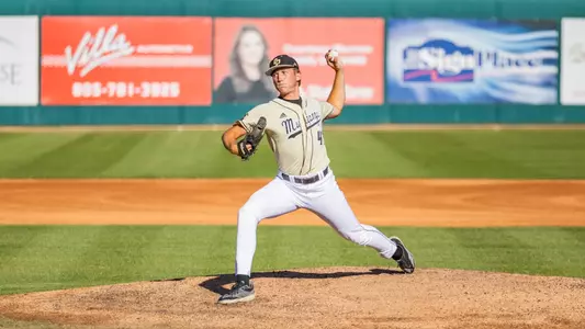 Luke Kalfsbeek Pitching