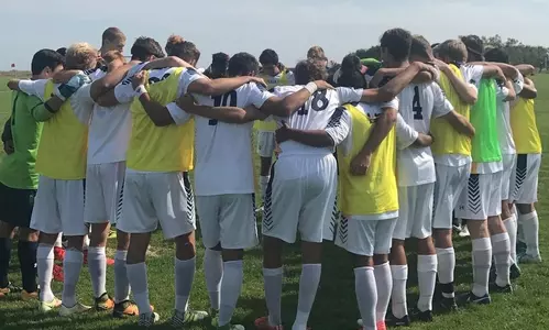 Men's soccer wins second-straight game 3-1 over Division II Holy Names Image