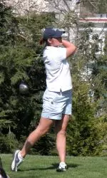 Junior Kara Manis carded a team-low round of 77 (+5) on Sunday.