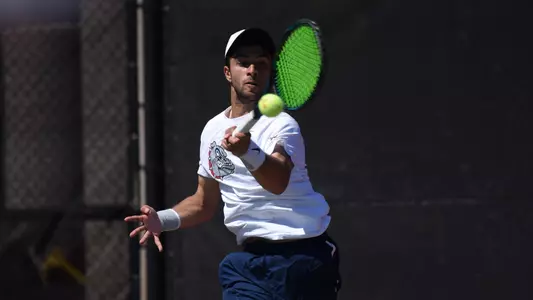 Sam Feit forehand