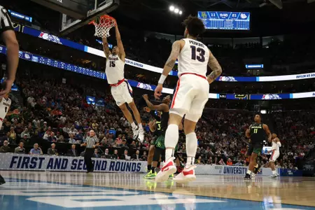 Brandon Clarke dunk
