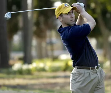 Brian Carroll continued his hot summer with a course-record 64 Aug. 12 in Illinois.