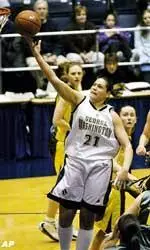 Senior Anna Montanana 12.0 points and 7.6 rebounds per game last season.