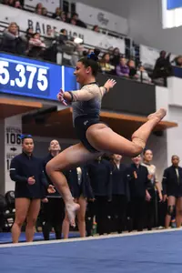 Crasa competes on floor.