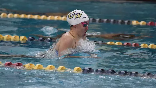 Julia Knox swims vs. Virginia Tech.