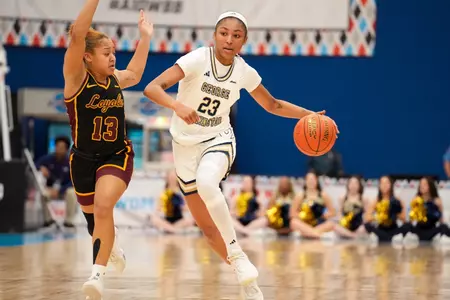 Makayla Andrews Drives Up the Floor vs. LUC