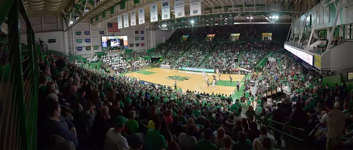 Cam Henderson Center Crowd 1