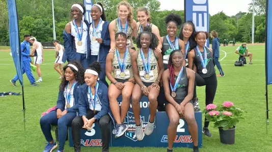 4x100 Podium