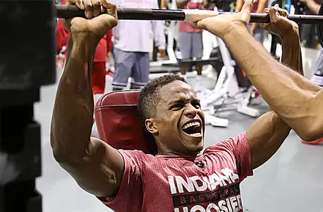 Yogi Ferrell, weight room