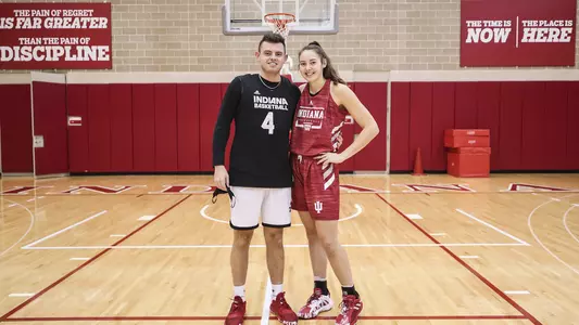 Mackenzie Holmes, Cam Holmes