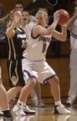 Samantha McComb led the Wildcats with 21 points at Michigan on Thursday.