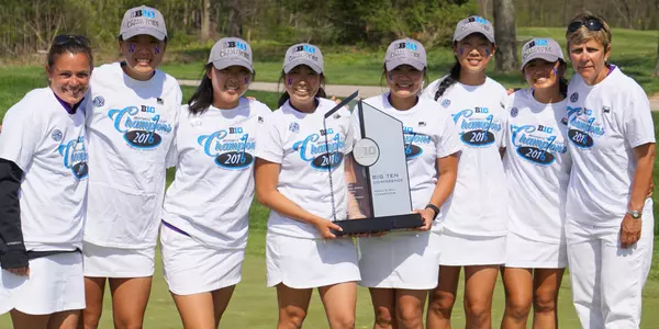 2016 Big Ten Women's Golf Championships team photo trophy
